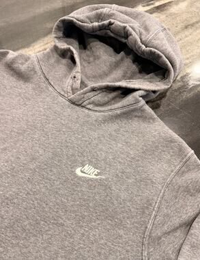 Nike Hoodie Men's M Gray Embroidered Swoosh Distressed Pullover Sweatshirt